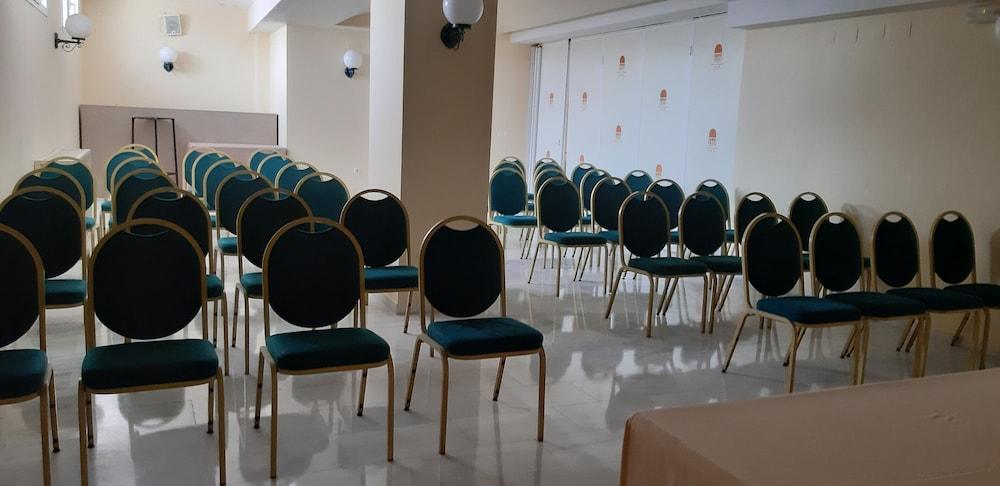Hotel Crisol Chiclana à Chiclana de la Frontera Extérieur photo