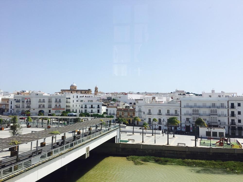Hotel Crisol Chiclana à Chiclana de la Frontera Extérieur photo