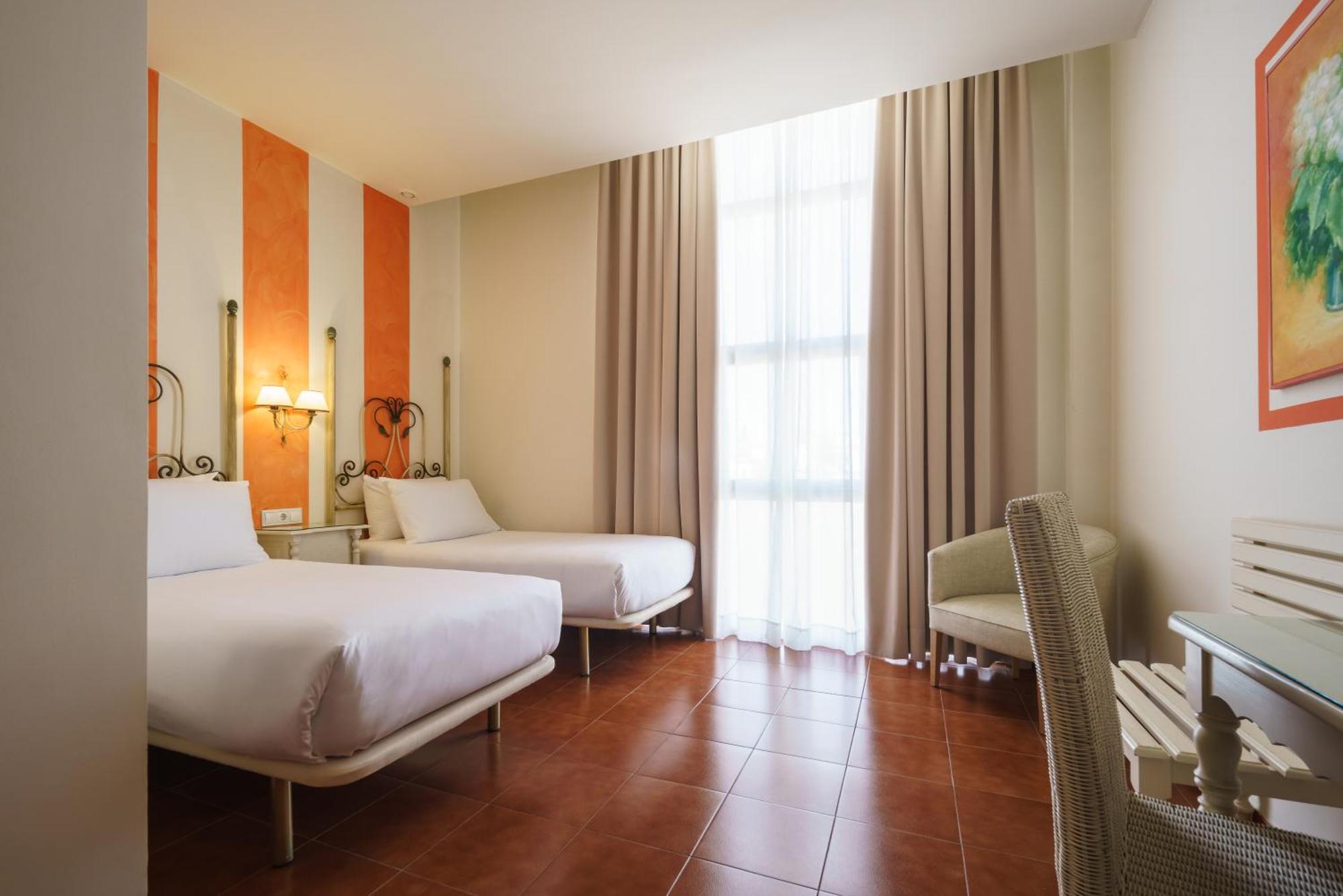 Hotel Crisol Chiclana à Chiclana de la Frontera Extérieur photo